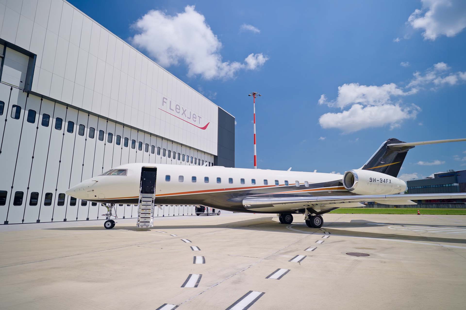 Flexjet Jet Landscape Shot | Etna Studios