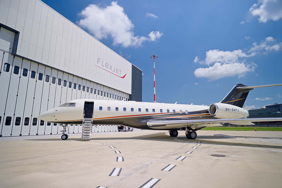 Flexjet Private Jet Exterior | Etna Studios