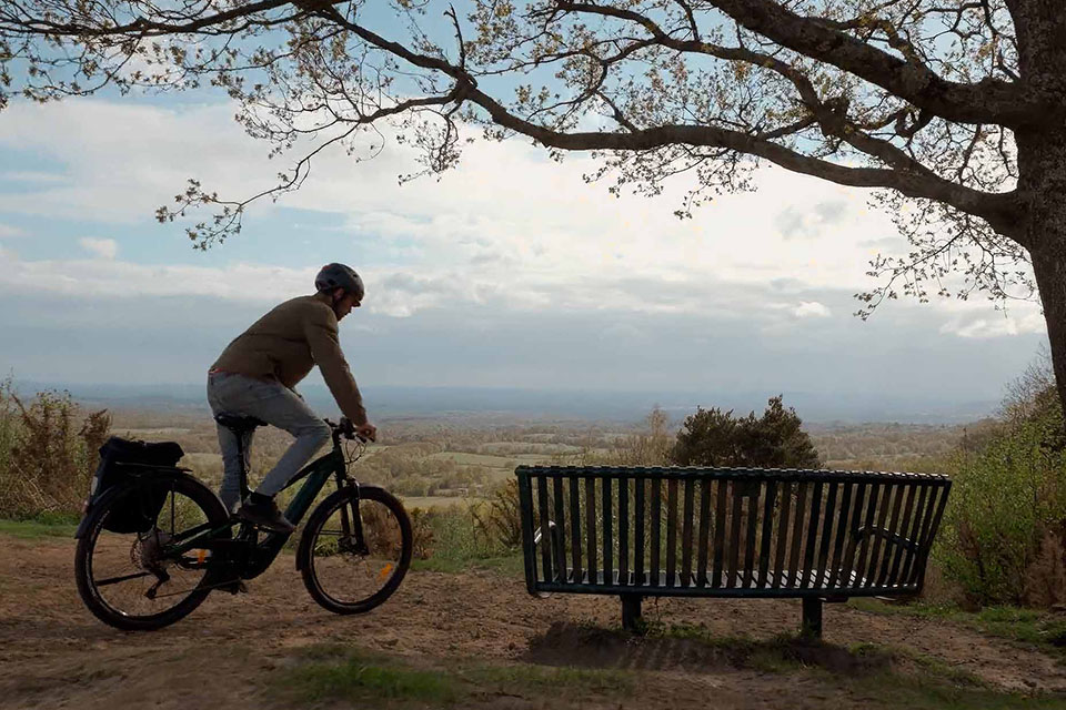 Fully Charged E Bike | Etna Studios